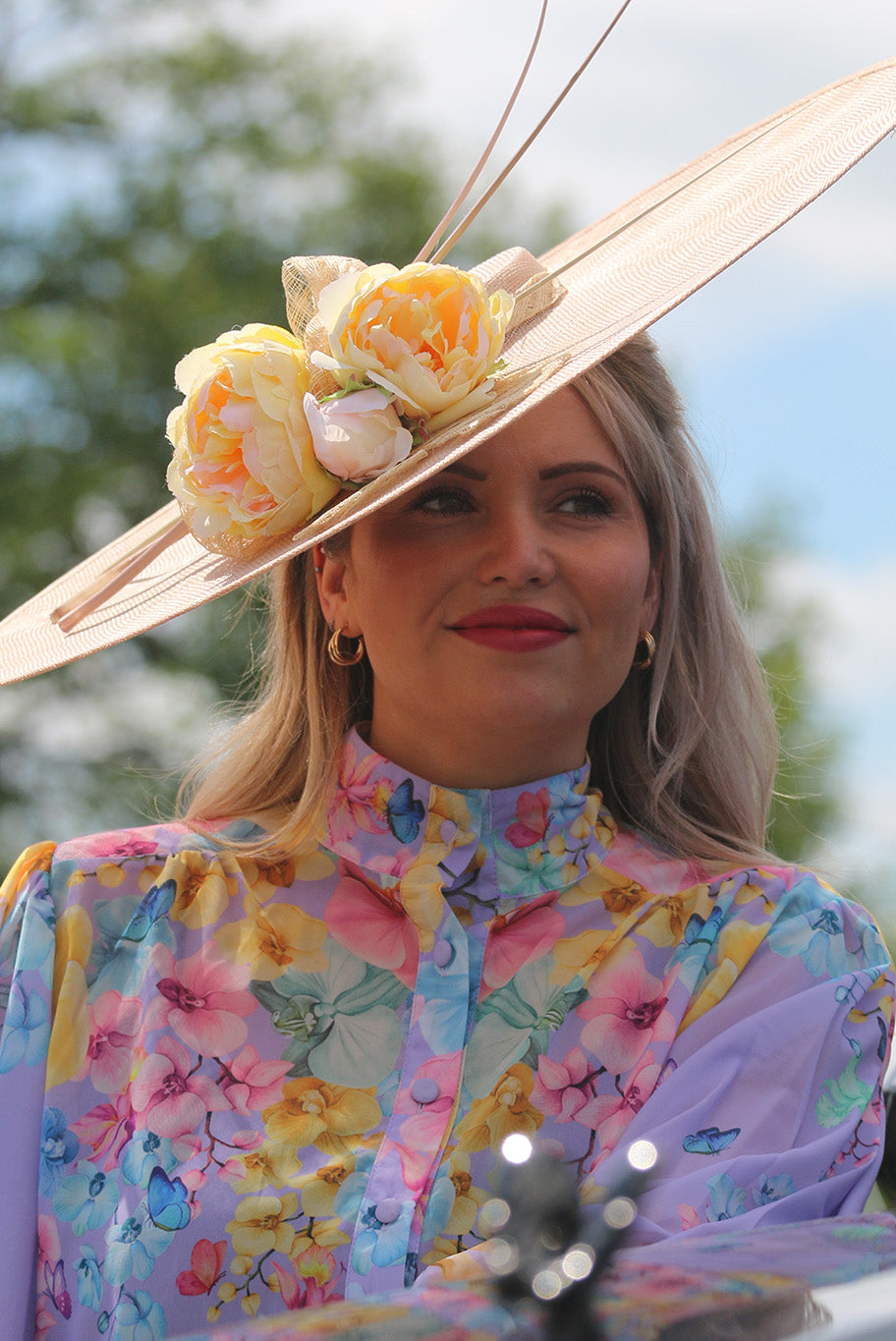 Summer Hat Bolero style with pale yellow foliage
