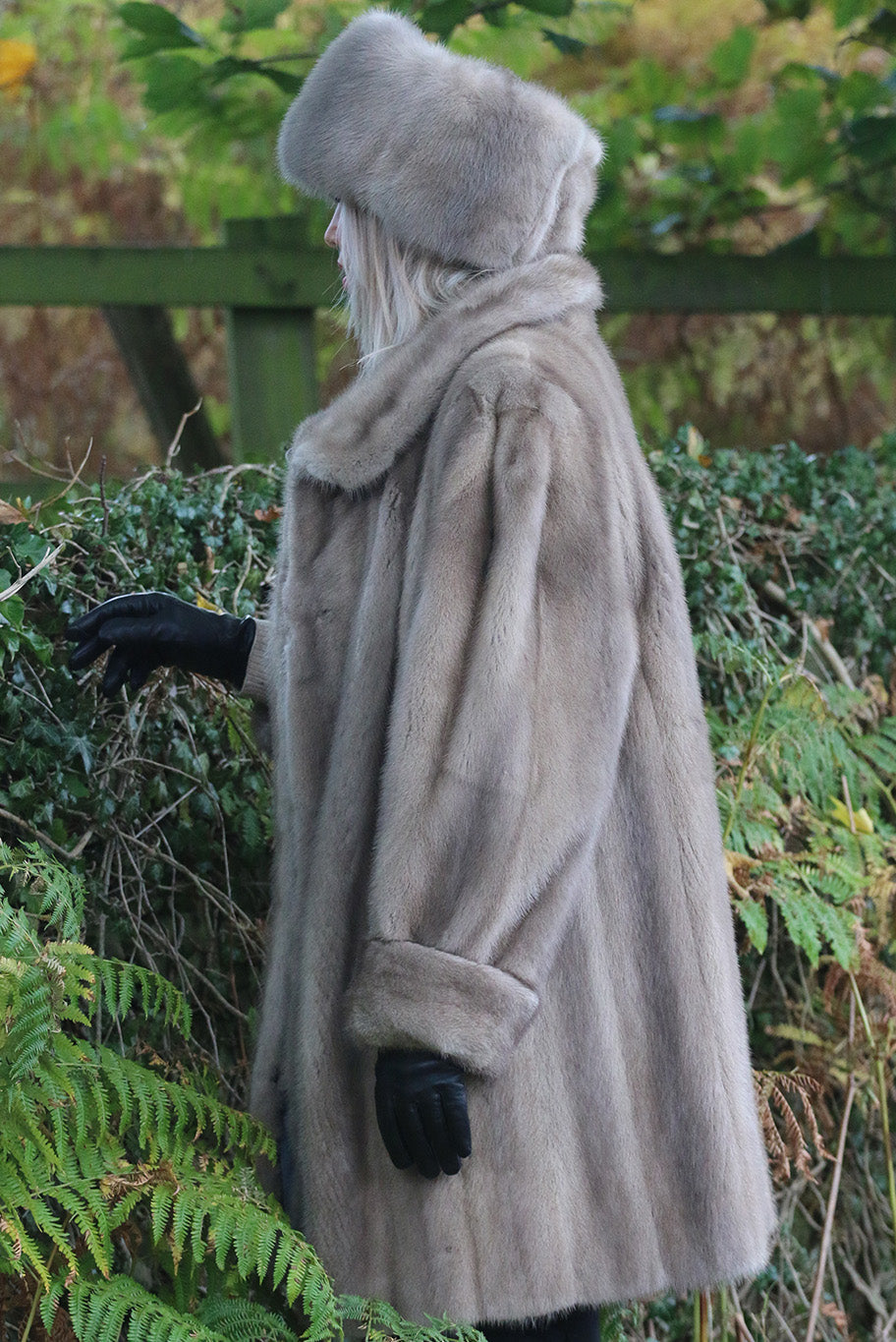 Vintage sapphire mink Fur Coat