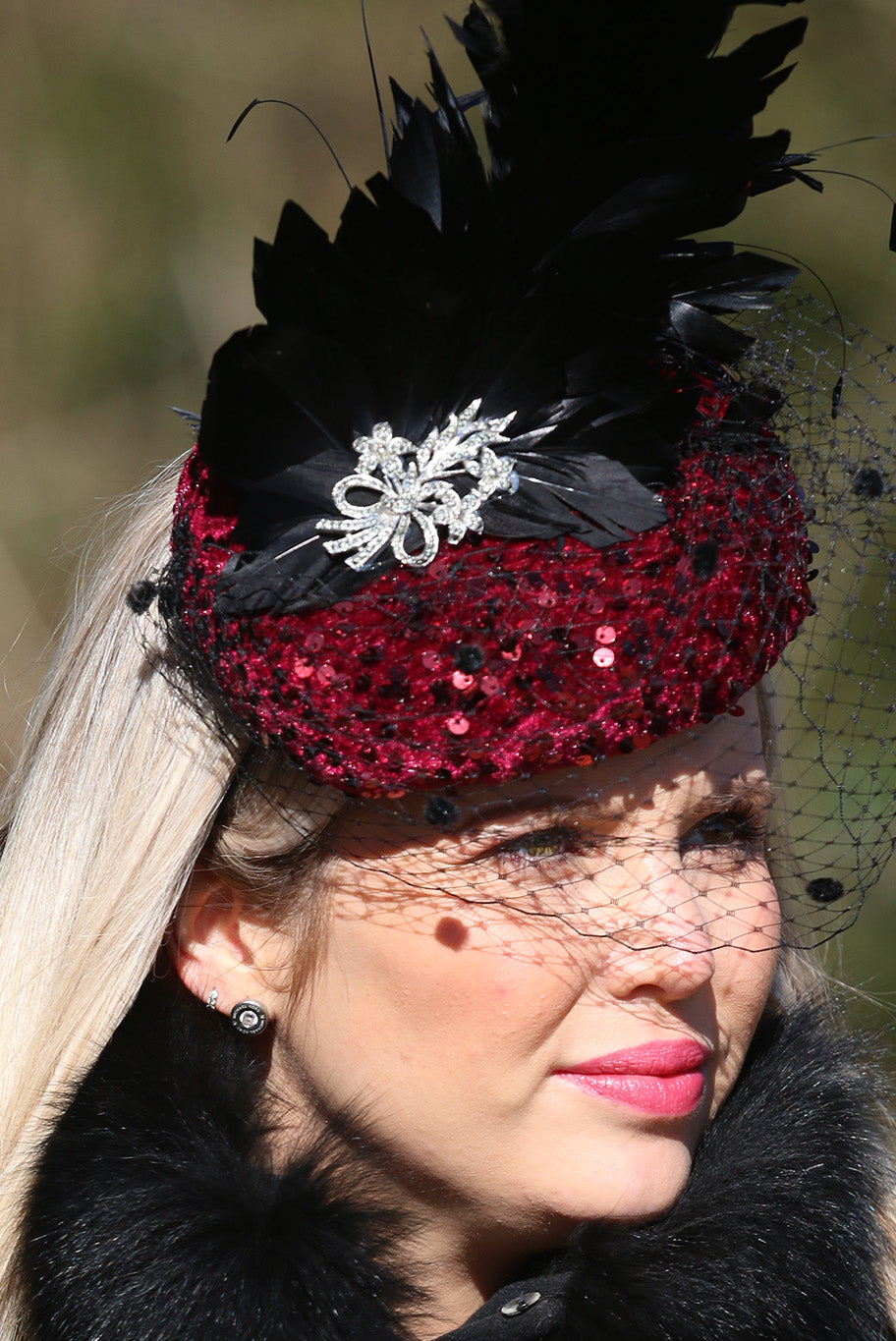 Sequin Fascinator with Game Feather display