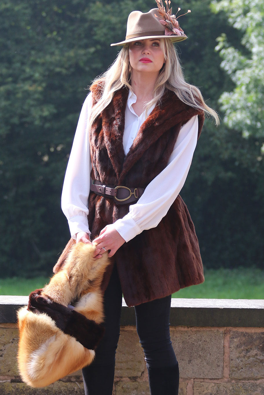 Vintage fur slouch bag