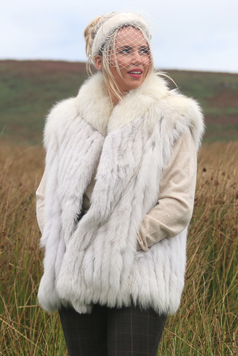 Vintage arctic fox fur gilet
