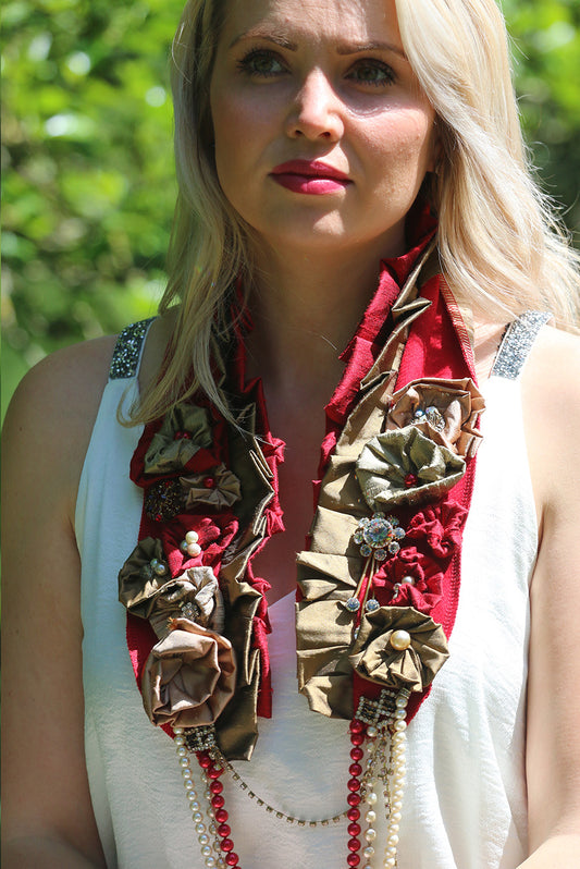 Bridgerton Collar in crimson and tan