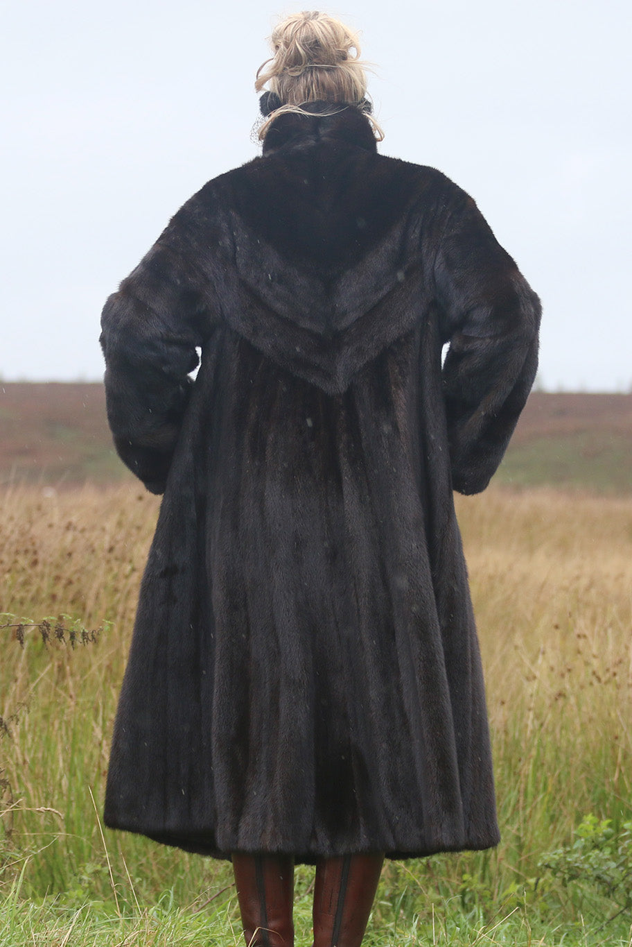 Vintage mink fur coat (v panel)