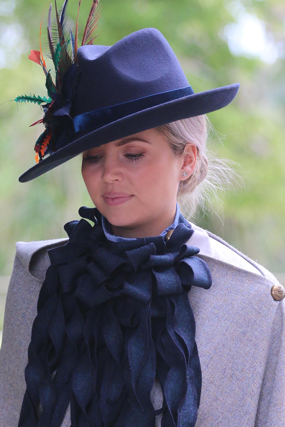 Navy Large Brimmed Side Sweep Fedora