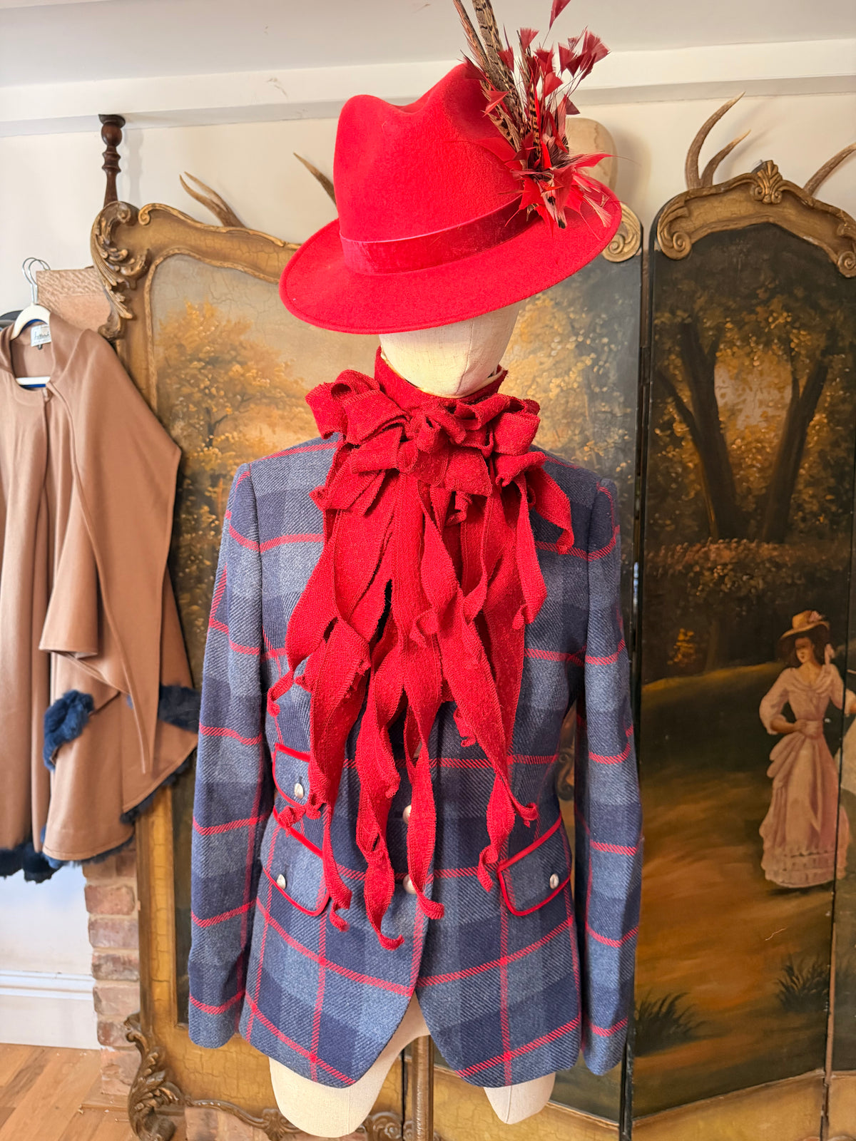 Red trilby and jabot