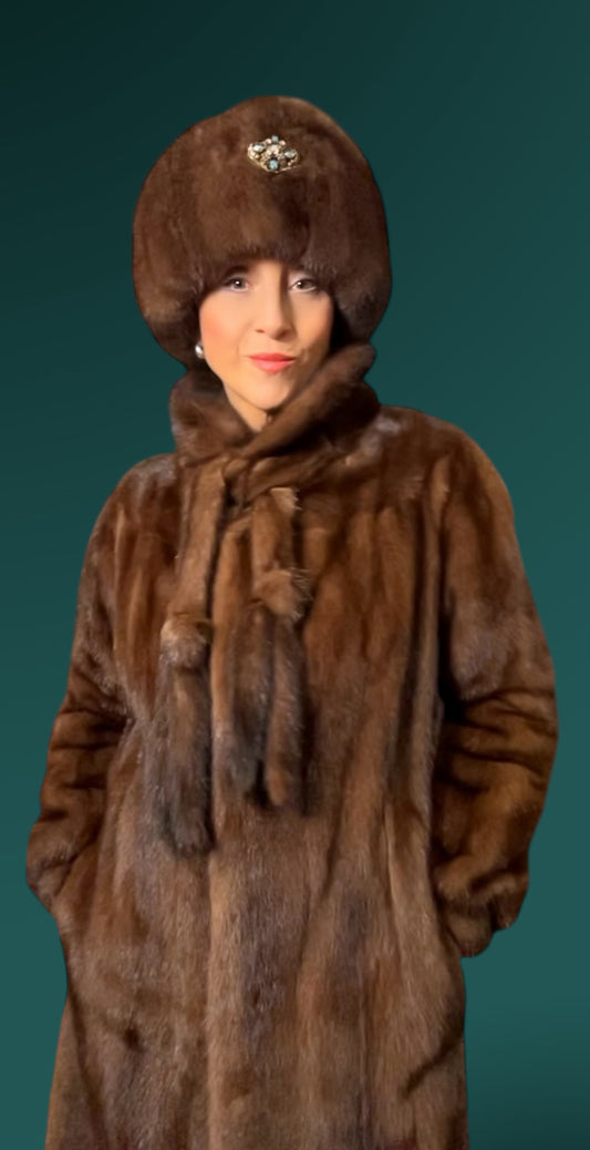 Beautiful vintage saga coat with matching headband