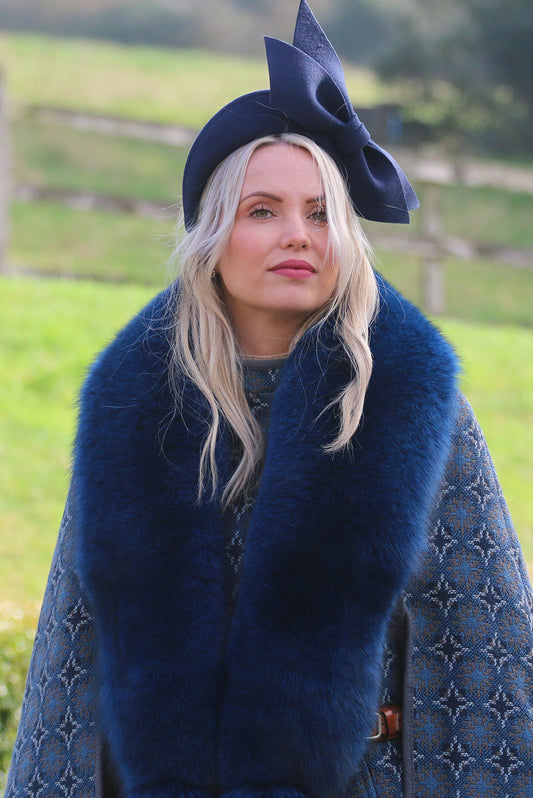 Vintage Saga navy fox fur wrap