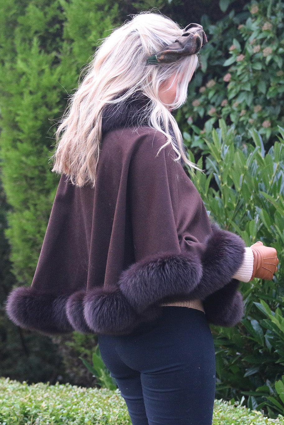 Cashmere wool cape with fox fur detailing