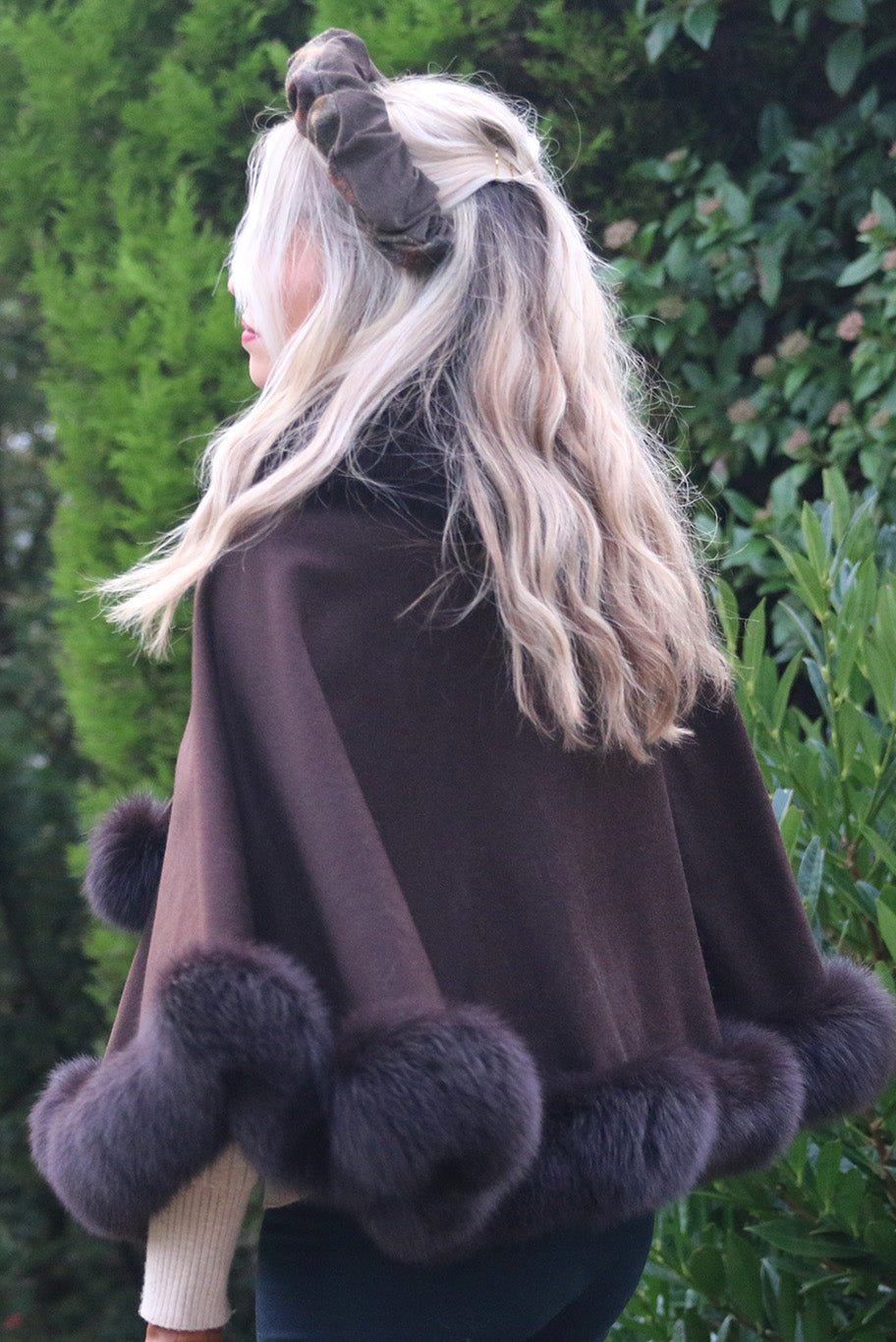 Cashmere wool cape with fox fur detailing