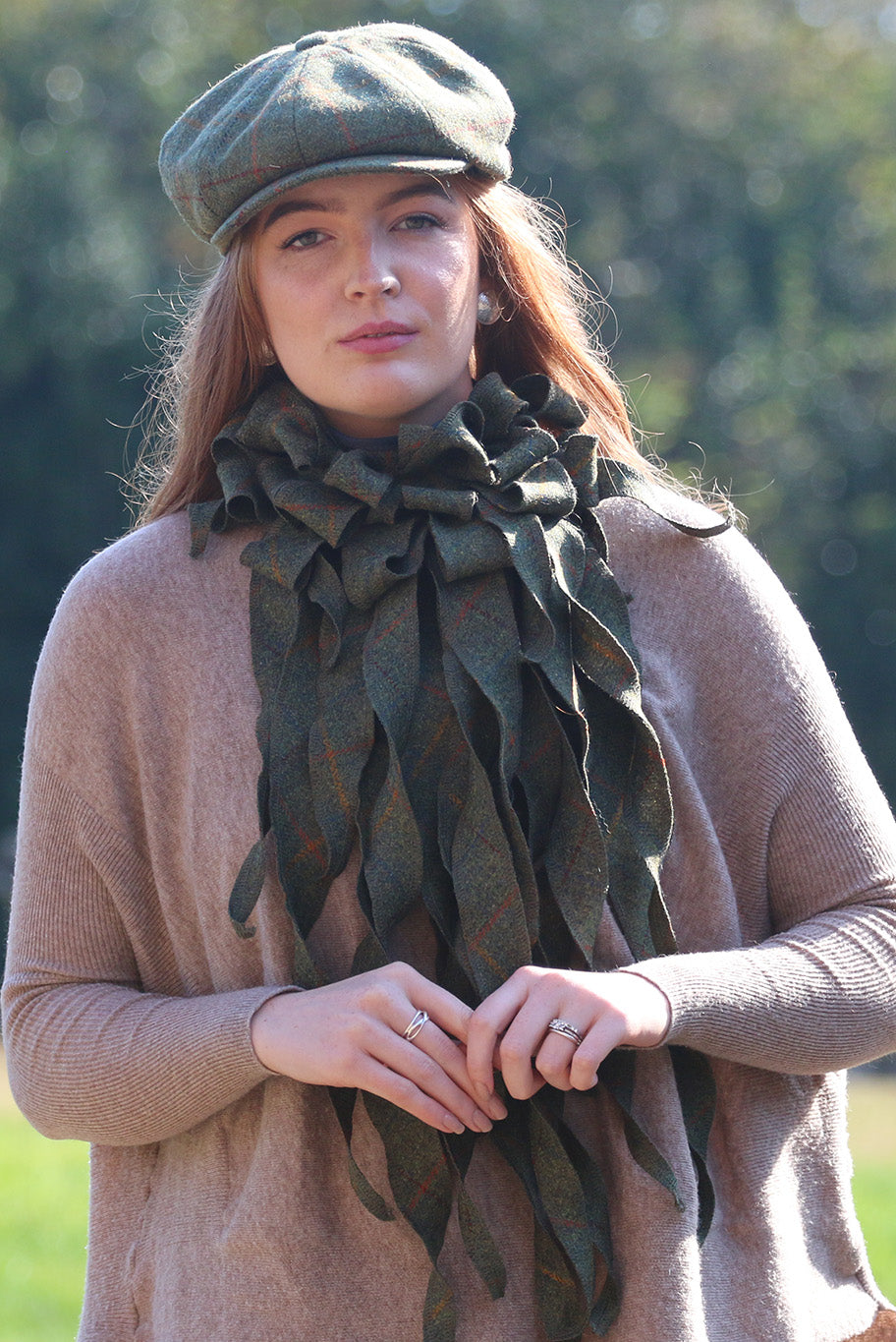 Lovat Tweed Wool Jabot