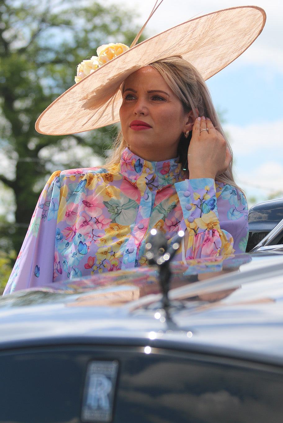 Summer Hat Bolero style with pale yellow foliage