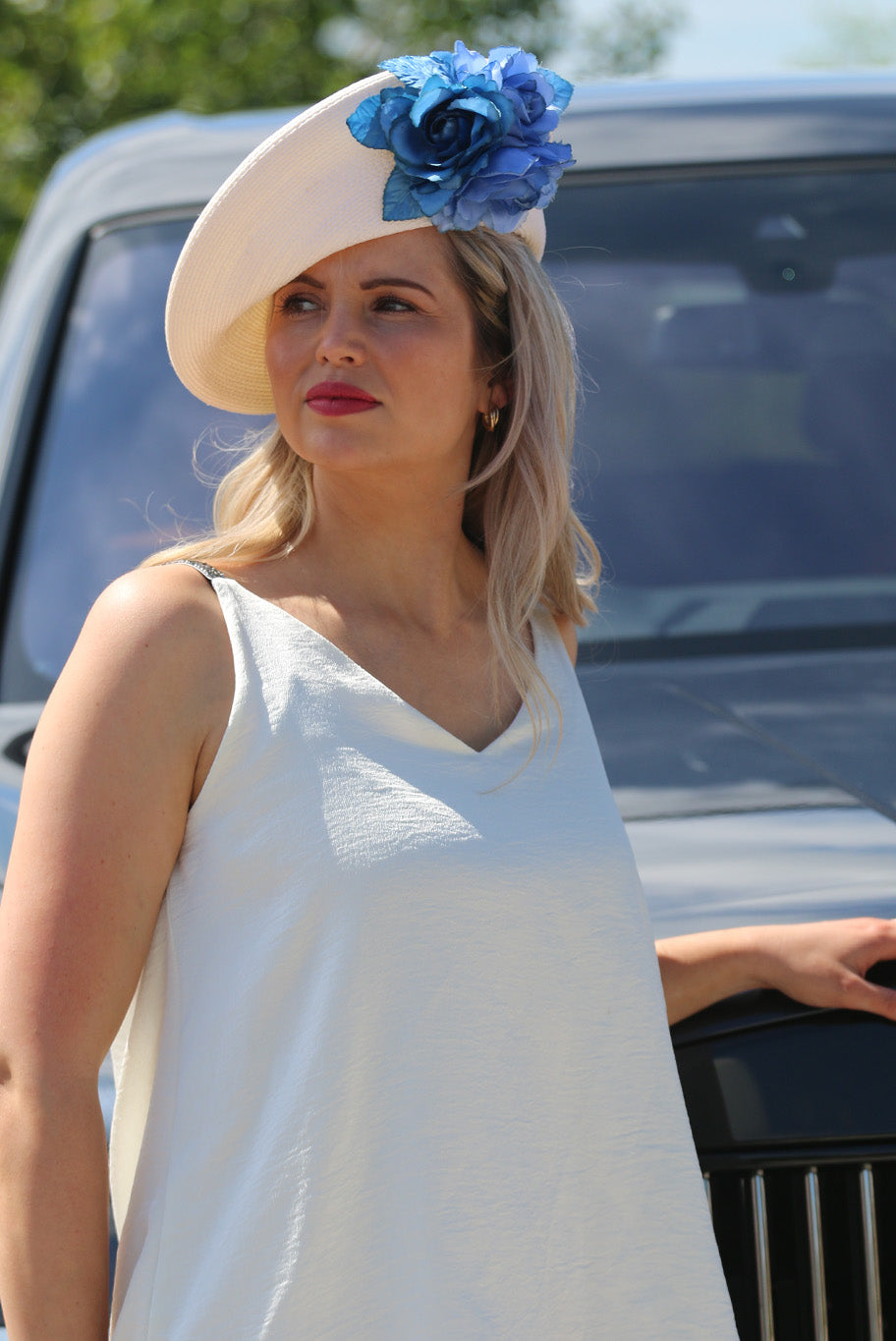 Summer Hat in Cream with cobalt blue detailing