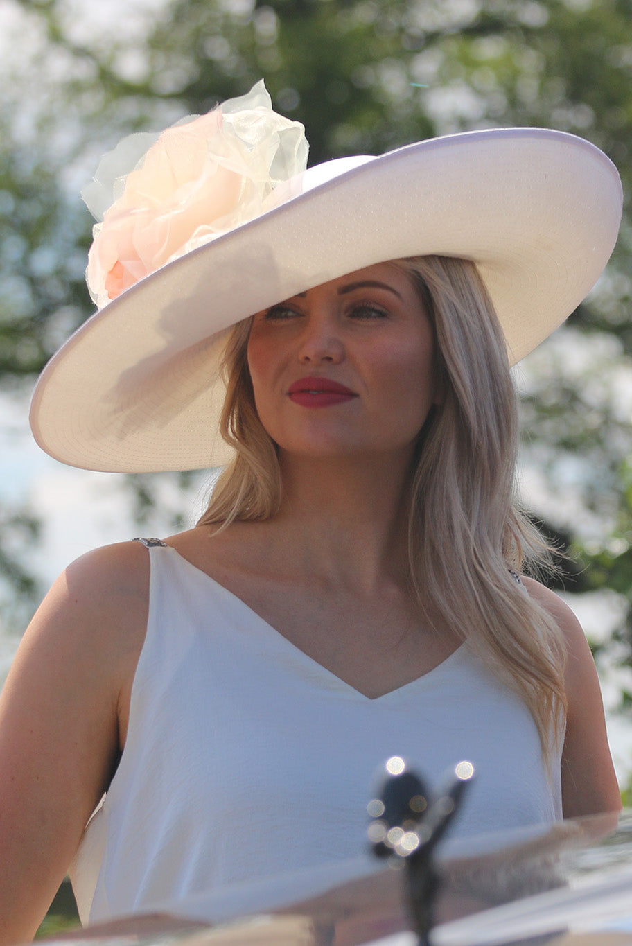 Summer Hat in Cream