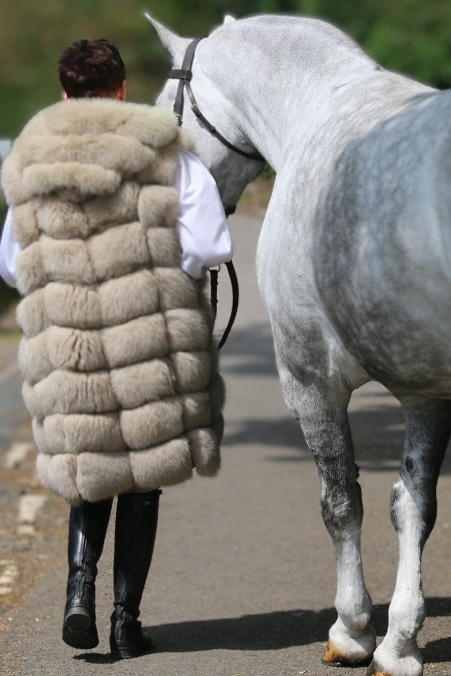 Vintage fox fur long gillet with detachable hood