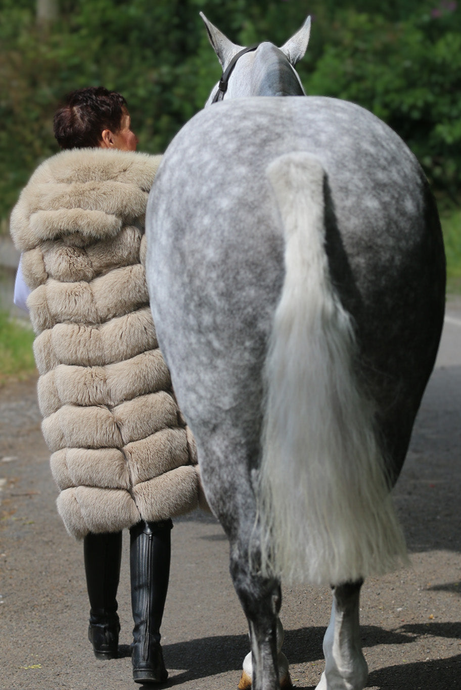 Vintage fox fur long gillet with detachable hood